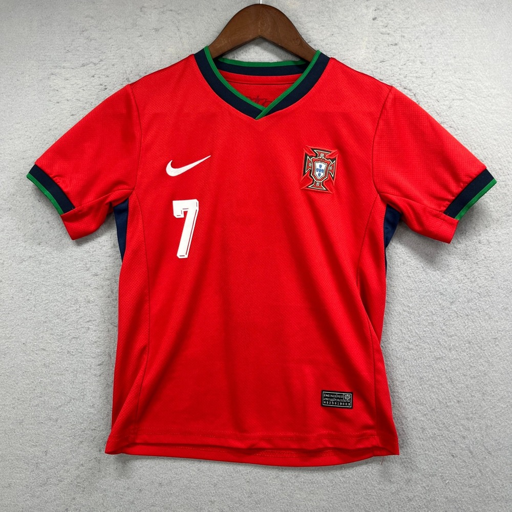 Ronaldo 7 Portugal Nike Soccer Jersey Boys Small Red Football Shirt Sportswear